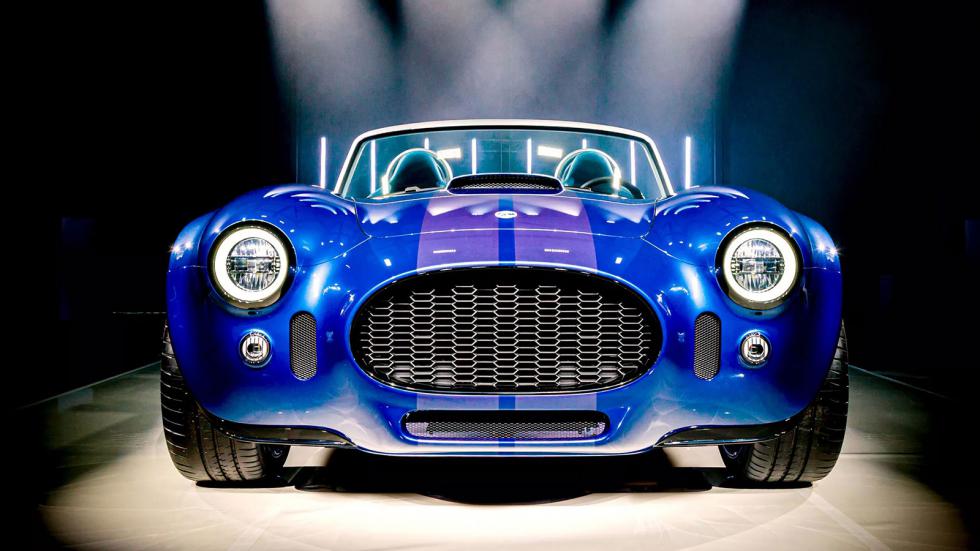 Το σύγχρονο AC Cobra GT Roadster είναι εδώ με 663 ίππους!